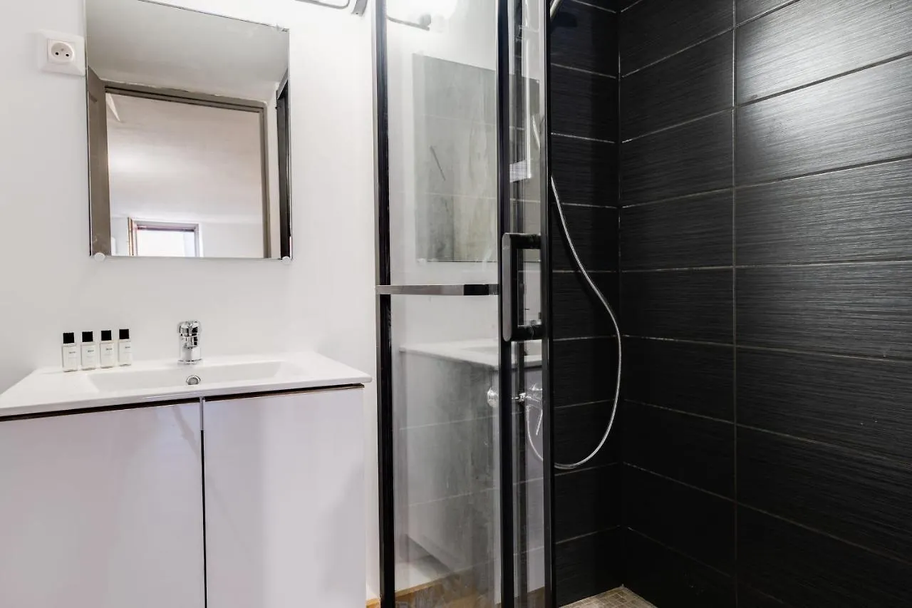 Le Cocon Carnot - Studio Cosy En Plein Coeur De La Ville D'Annecy 0*, Annecy France